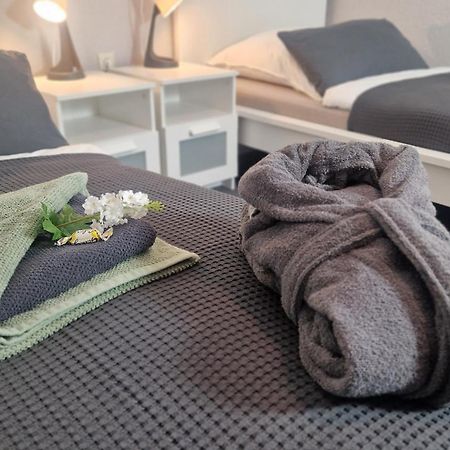 Ferienwohnung Landlicht Mit Terrasse In Ruhiger Lage Sulingen Екстериор снимка
